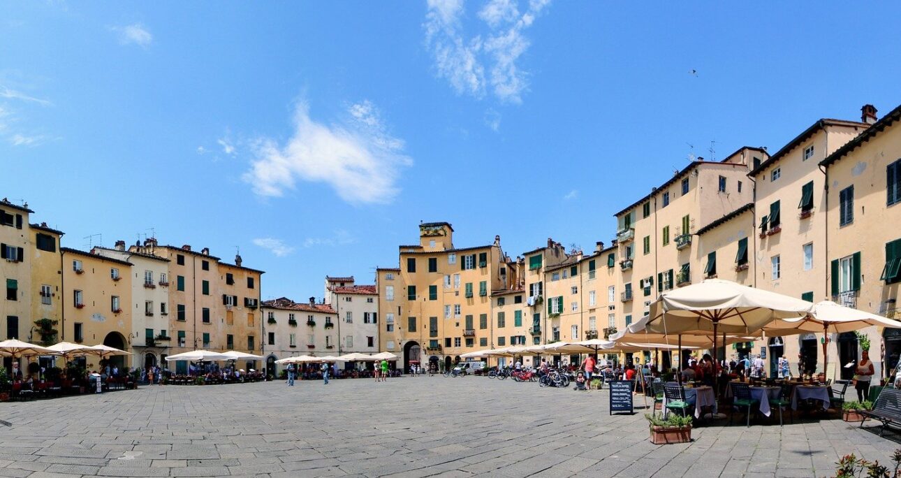 Guida Tascabile di Lucca